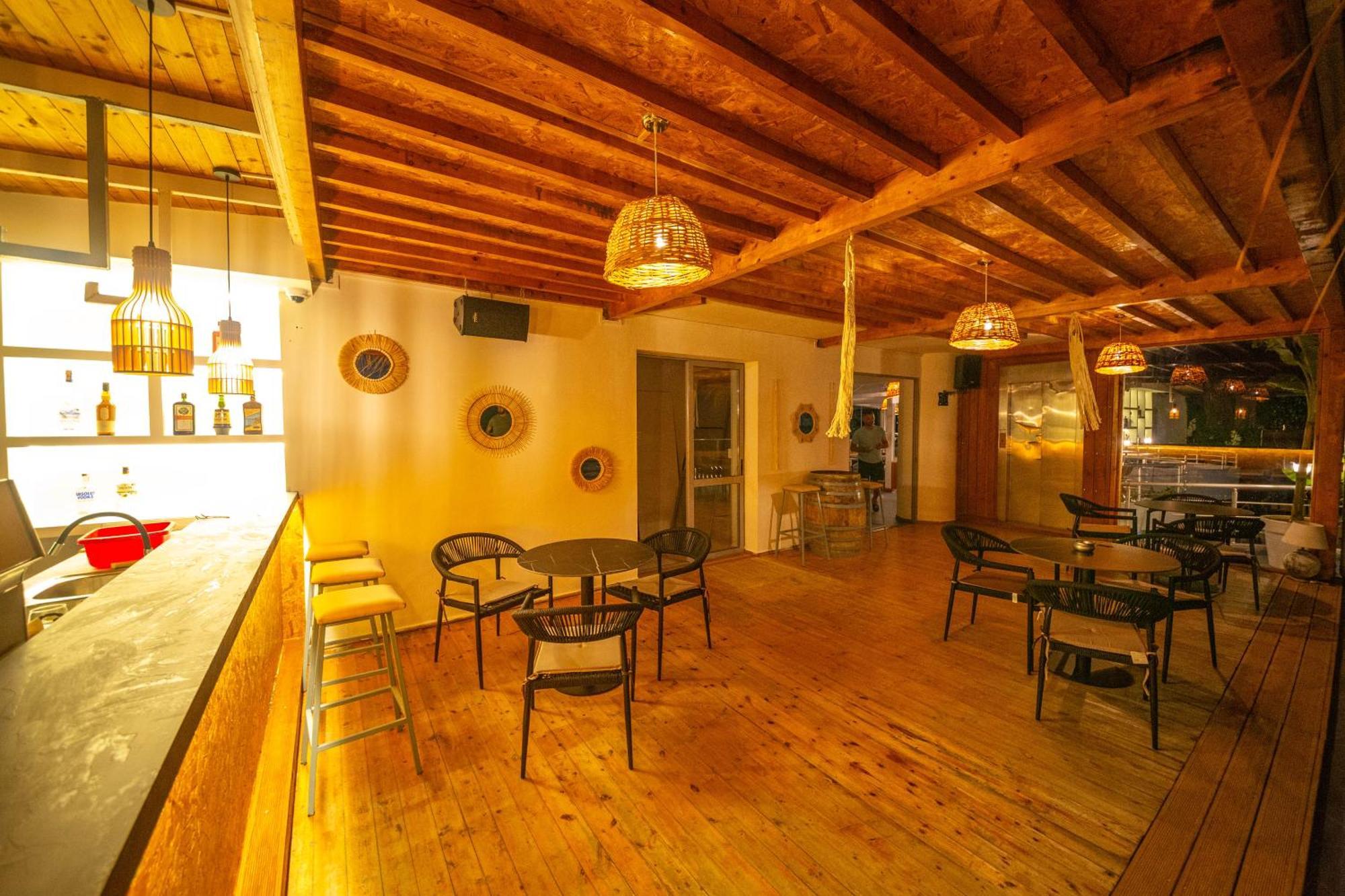 Hotel Sea Breeze Σαράντα Εξωτερικό φωτογραφία