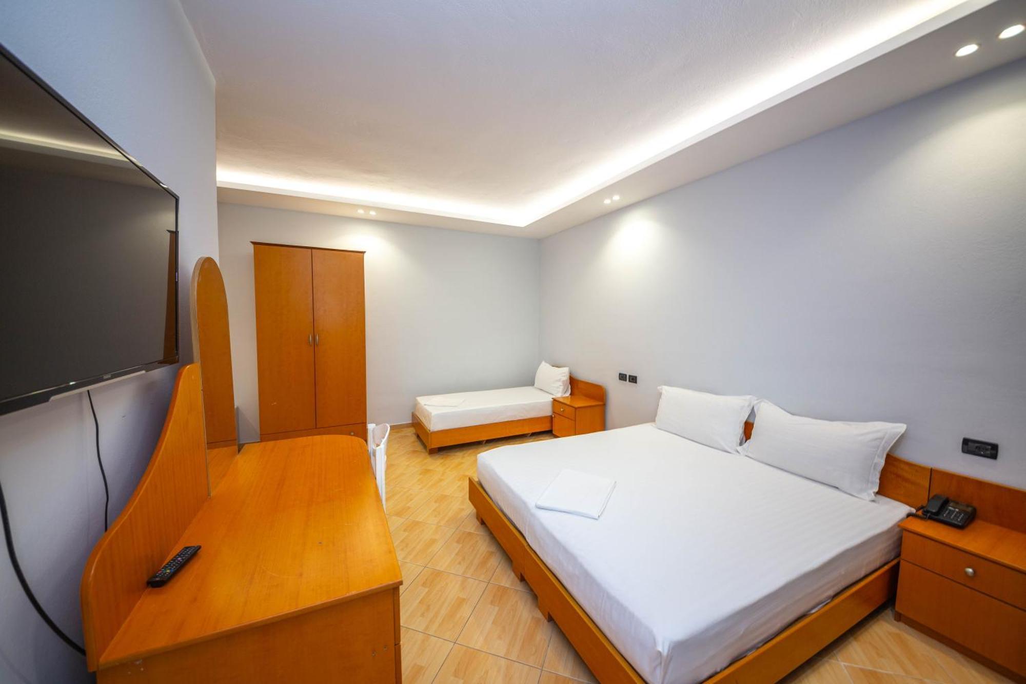 Hotel Sea Breeze Σαράντα Εξωτερικό φωτογραφία