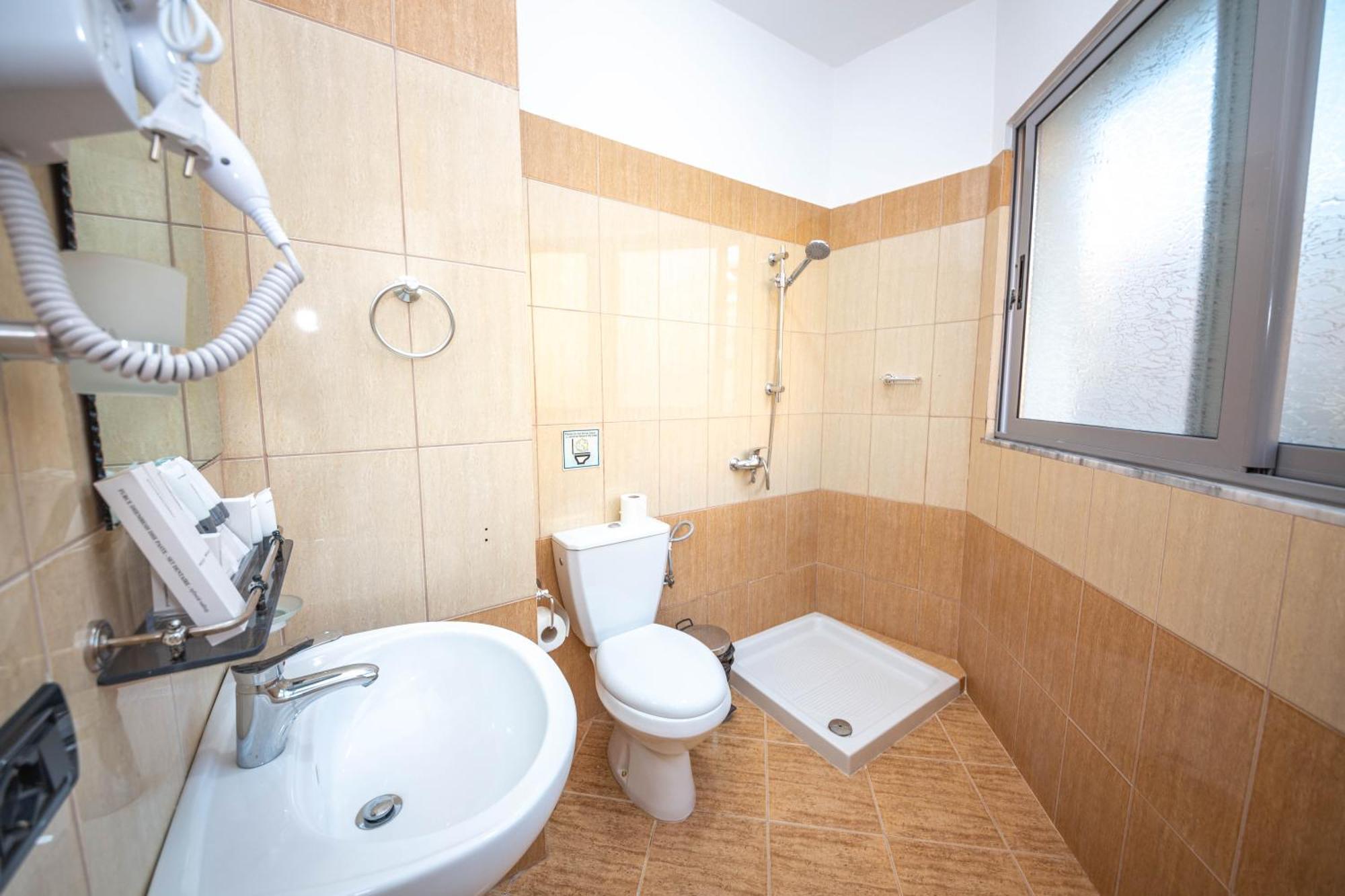 Hotel Sea Breeze Σαράντα Εξωτερικό φωτογραφία