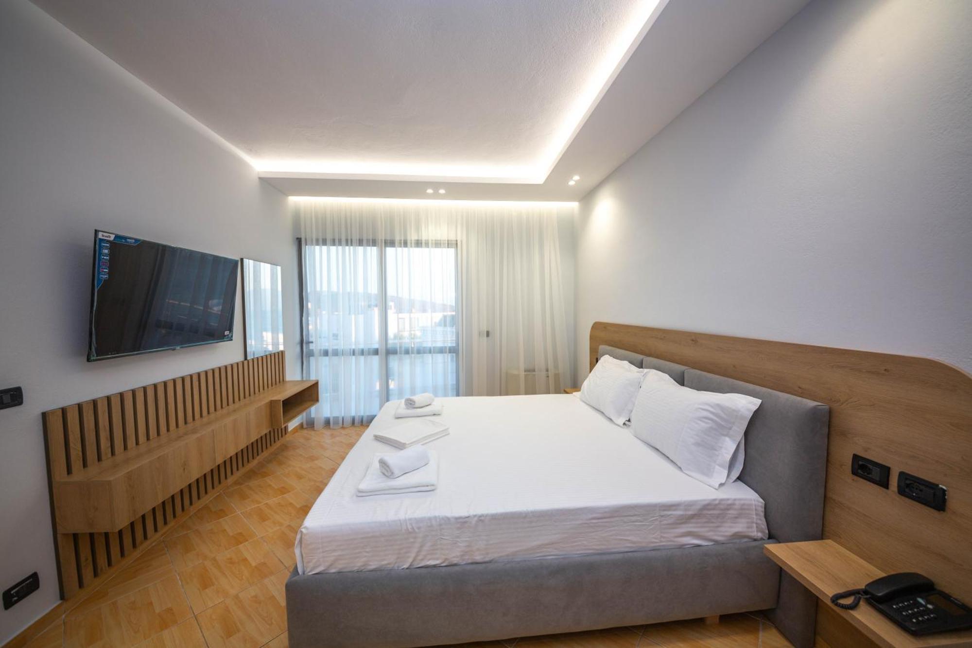 Hotel Sea Breeze Σαράντα Εξωτερικό φωτογραφία
