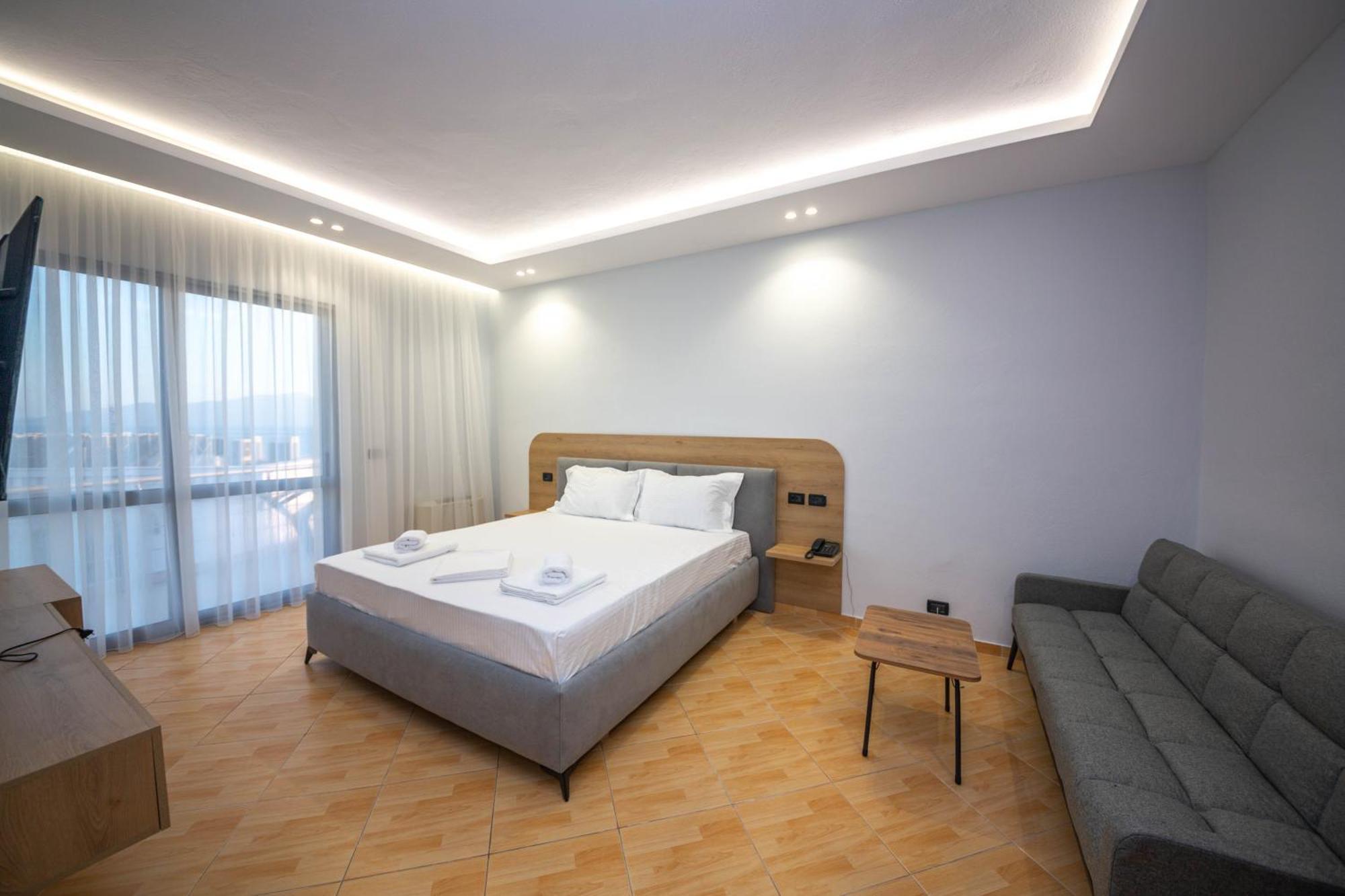 Hotel Sea Breeze Σαράντα Εξωτερικό φωτογραφία