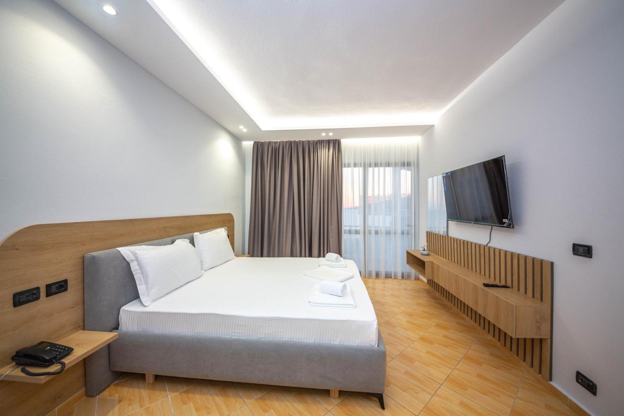 Hotel Sea Breeze Σαράντα Εξωτερικό φωτογραφία